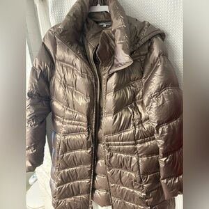 XXL metallic puffer jacket from the "Company Ellen Tracy" line